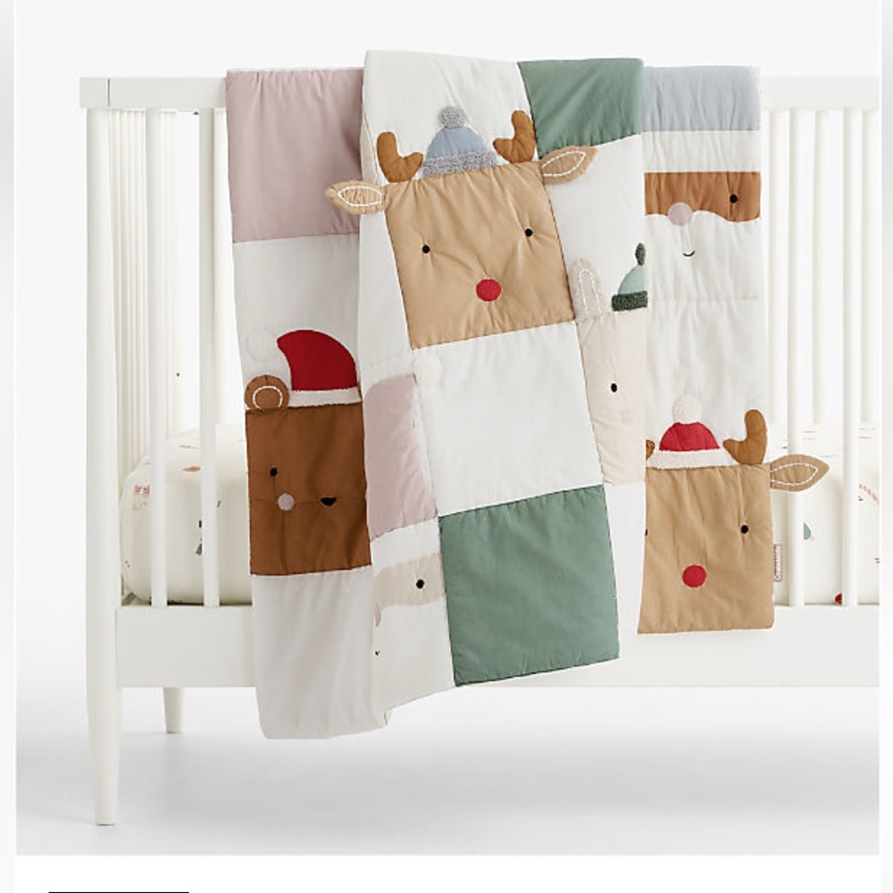 Crate Barrel Exclusive Organic Cotton Embroidered Baby Crib Quilt- New